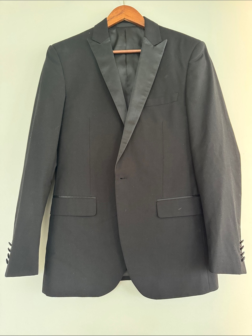 Classic Black Satin-Lapel Tuxedo Jacket
